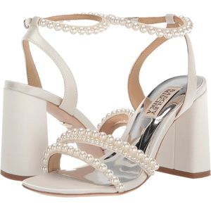 Badgley Mischka Women's Feisty Heeled Sandals
